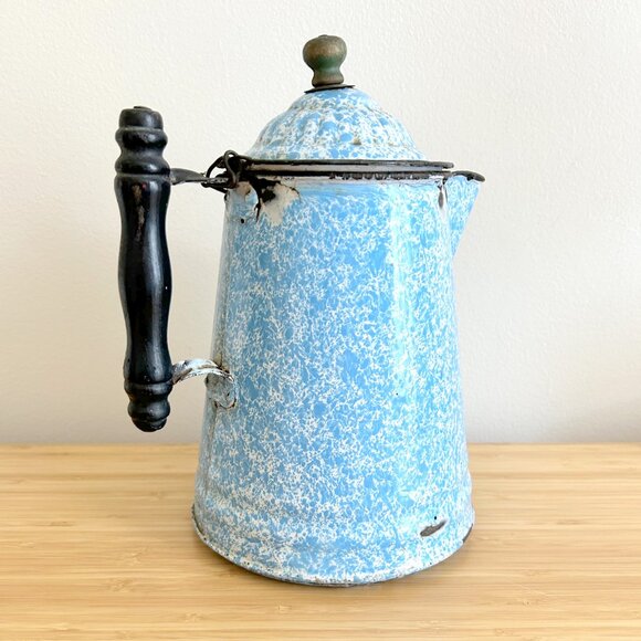 Vintage Blue Splatterware French Enamel Pitcher Coffee Pot with Lid - Picture 3 of 8